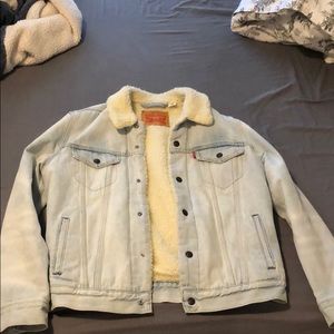 Men’s Levi Fur Jean jacket size M